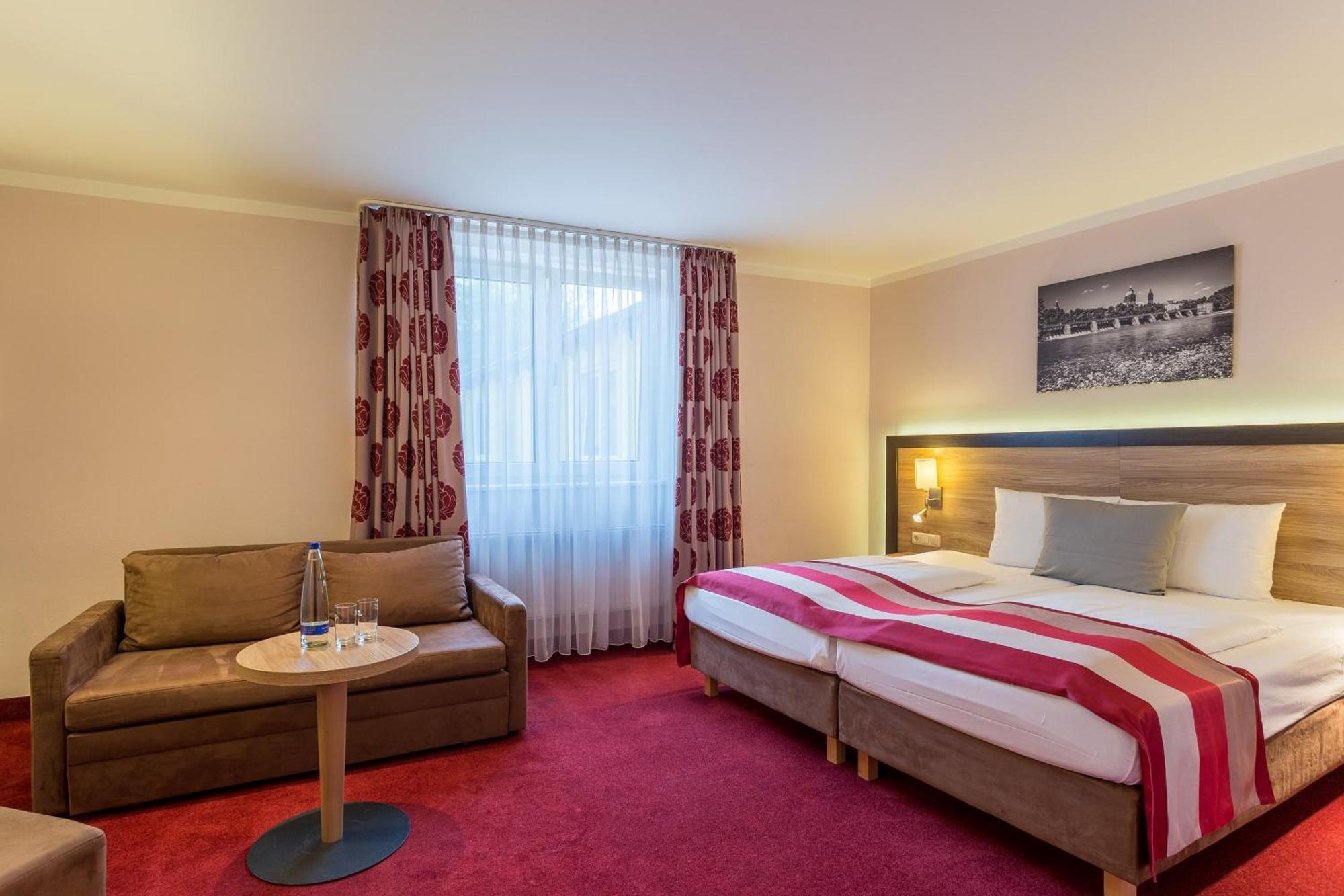 Hotel Wetterstein Мюнхен Экстерьер фото