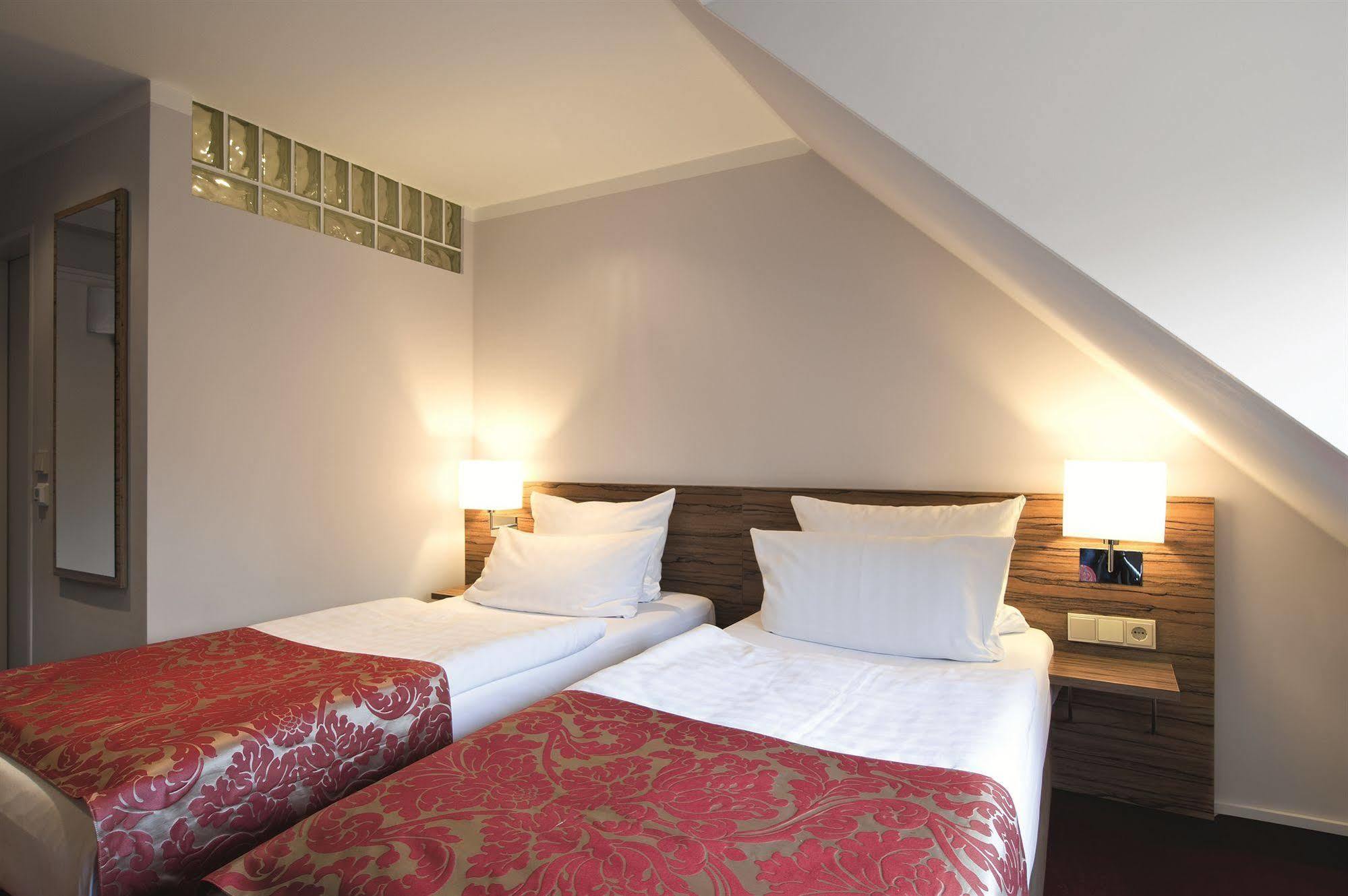 Hotel Wetterstein Мюнхен Экстерьер фото
