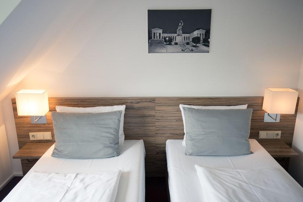 Hotel Wetterstein Мюнхен Экстерьер фото