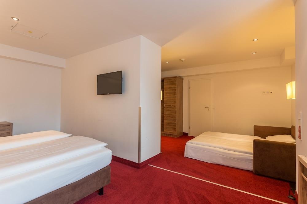 Hotel Wetterstein Мюнхен Экстерьер фото